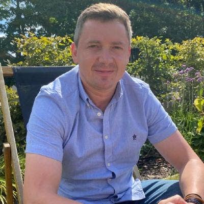 Professional Male seeks a double room Main Photo