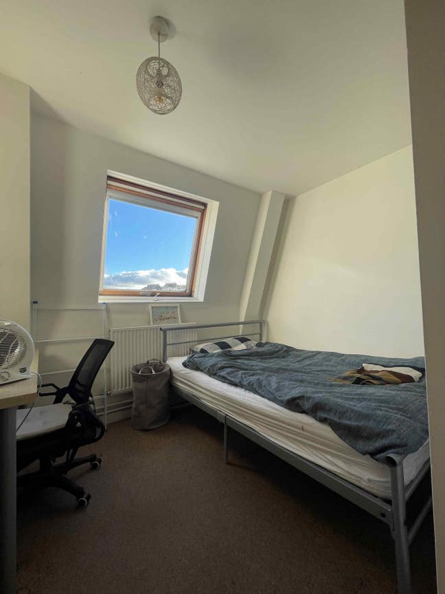 Nice furnished room near Bristol University  Main Photo