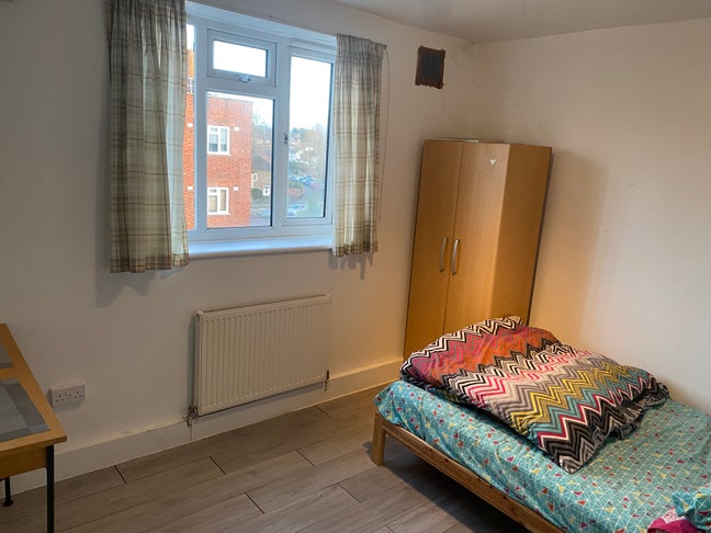 Bright and spacious Double room in BR1 4LF  Main Photo