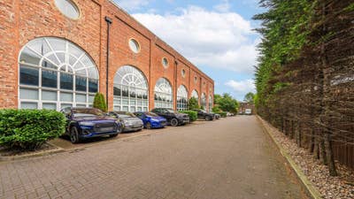 Flat to rent  Main Photo