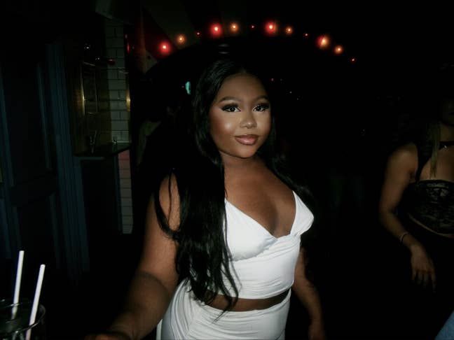 Looking to rent a room from Jan 26 :) Main Photo