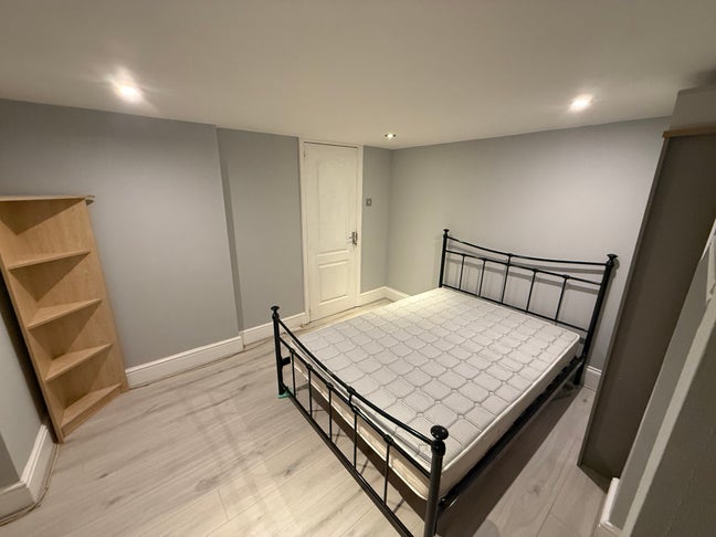 Double Room for Rent Main Photo