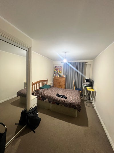 En-suite room in a calm friendly 3 bed flat  Main Photo