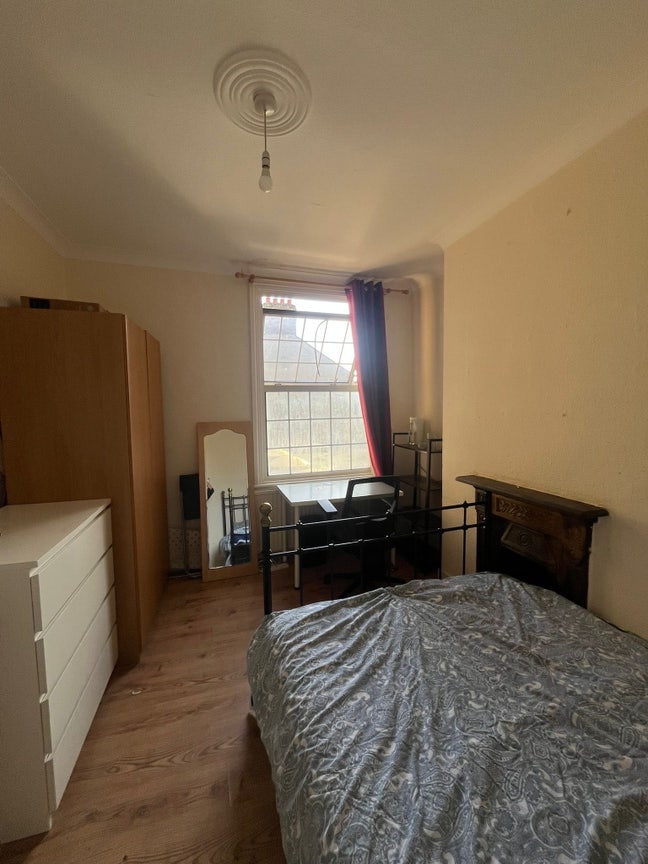 Brixton sublet Dec-Jan Main Photo