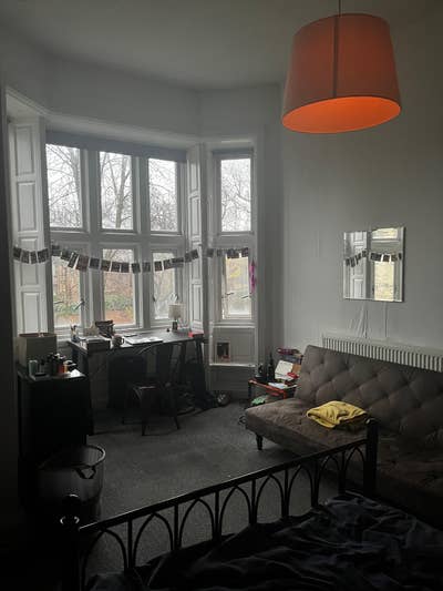 Spacious, Fully Furnished Room Available  Main Photo