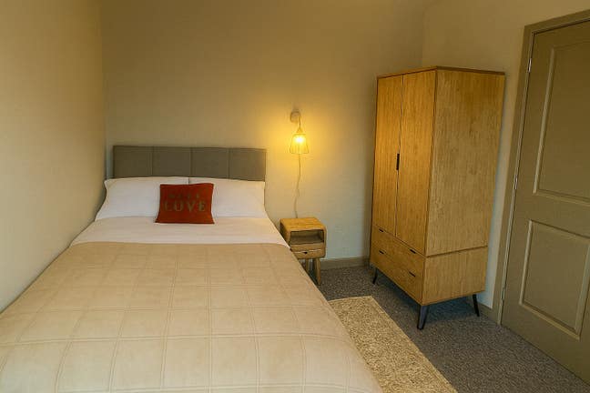 Two rooms close to hospital/city all bills inc Main Photo