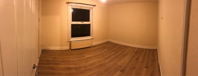 Room for rent female preferred Main Photo