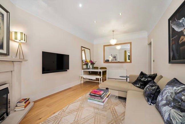 Dbl room with private bathroom in West Hampstead Main Photo