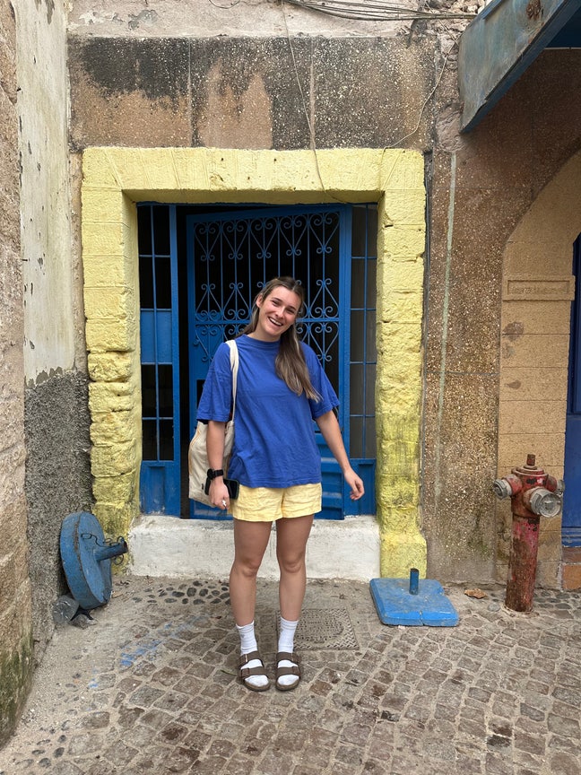 Looking for room for rent   / form flat share Main Photo