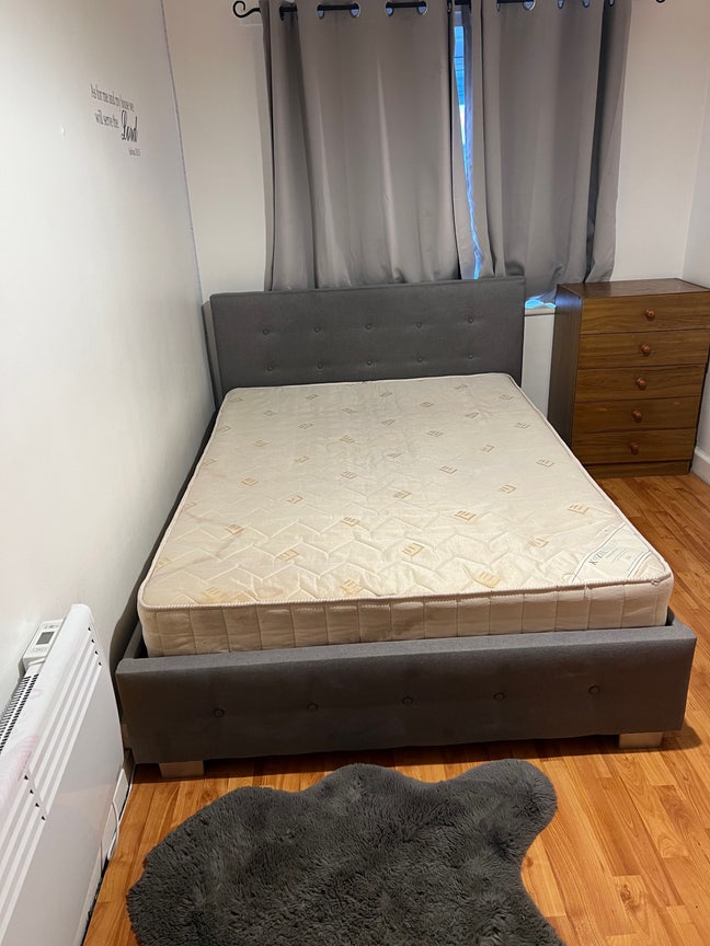 Room for Rent In NG2  Main Photo