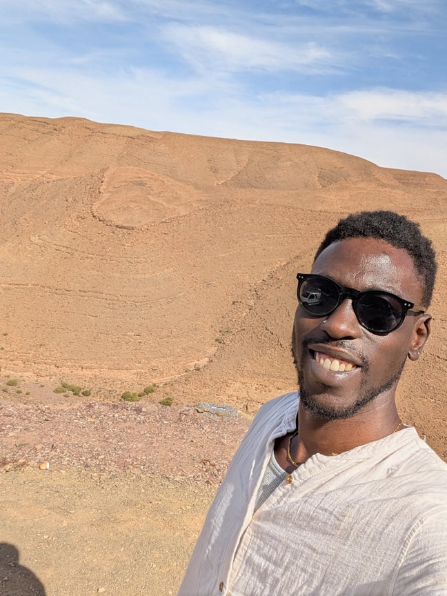 Professional in looking for a room in LDN E or N   Main Photo