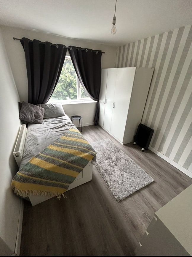 Last double room Available , Freindly house share  Main Photo