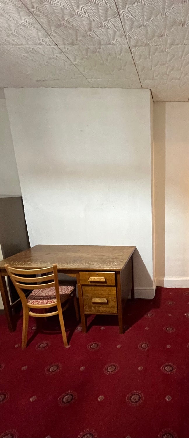 Fully Furnished Double Room in Hounslow central Main Photo