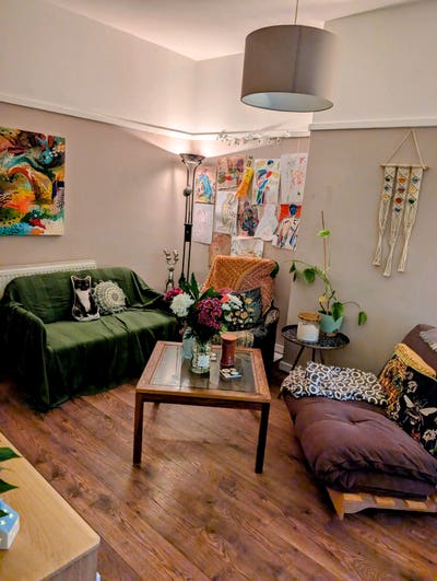 Bright Double Room in Quiet East End Flat by Park Main Photo