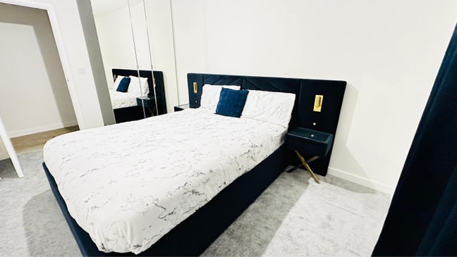 Double Room Available in Newly Built Apartment  Main Photo