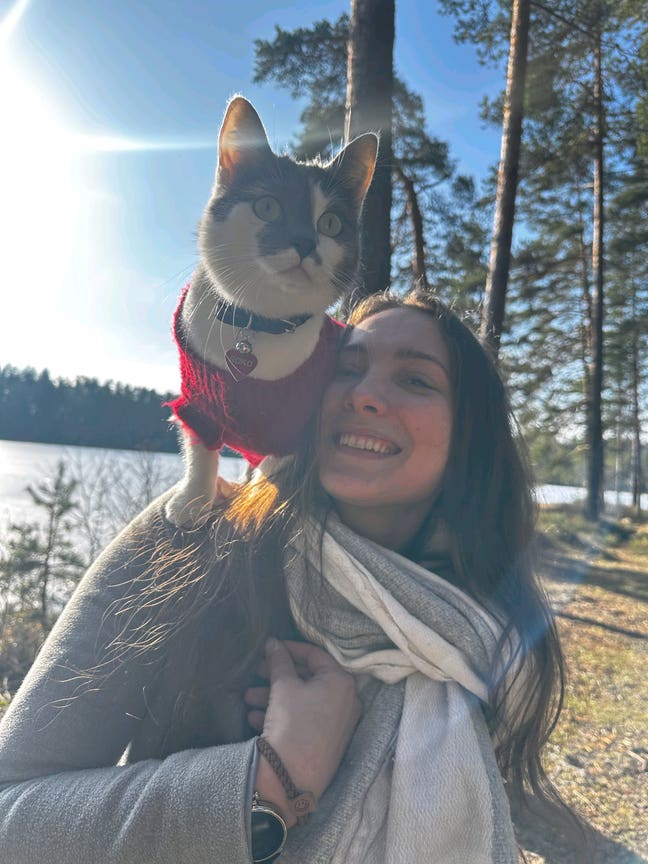 My cat and I are looking for a vegan-friendly room Main Photo