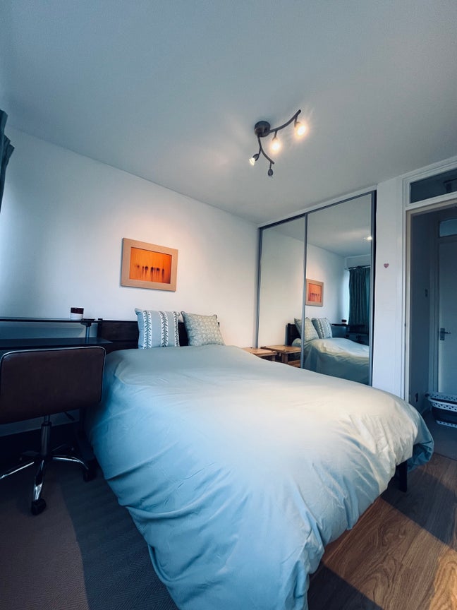 Double Room Southfields - Available Now Main Photo