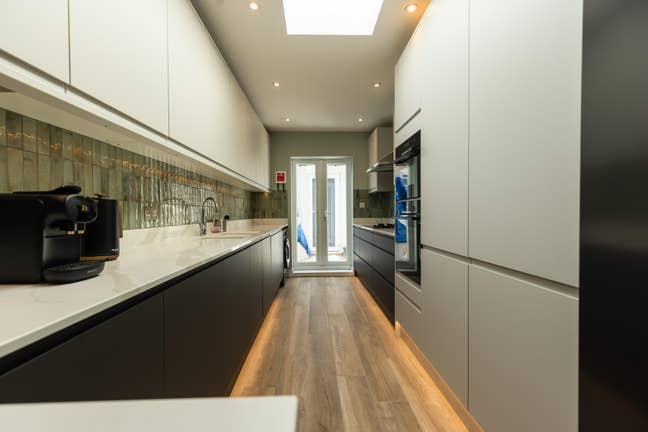 Room Available in Kingston Main Photo