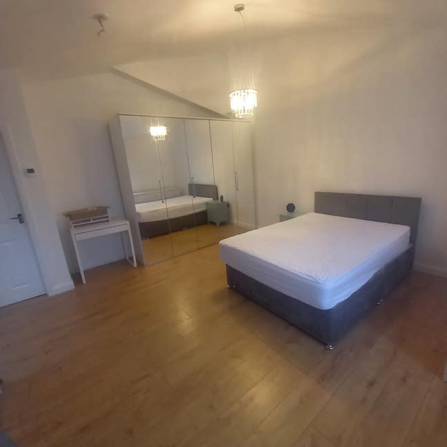 Studio Annexe room Main Photo