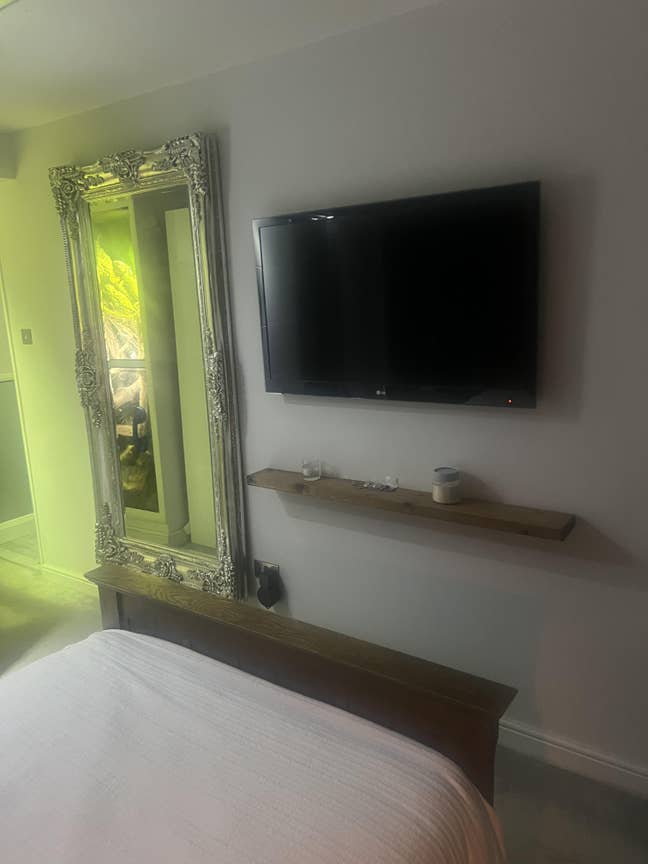 Freshly Refurbished Double Room – Single Occupancy Main Photo