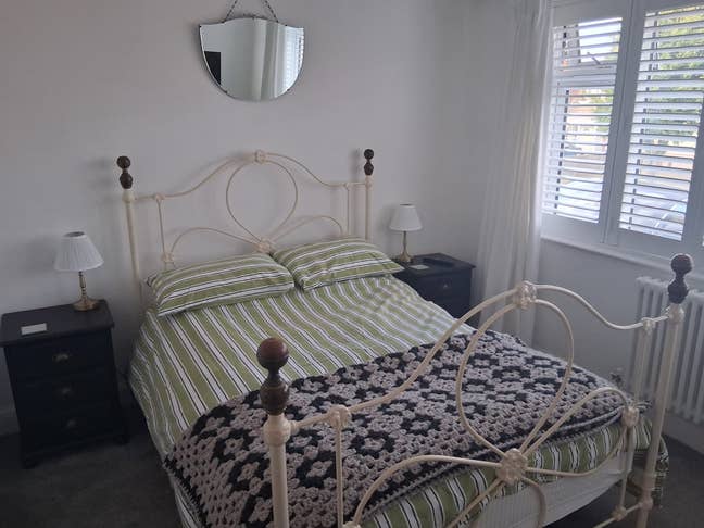 Room available January for a working professional Main Photo