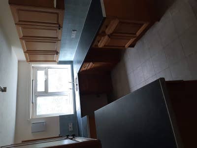 Large room available on weekly basis  Main Photo