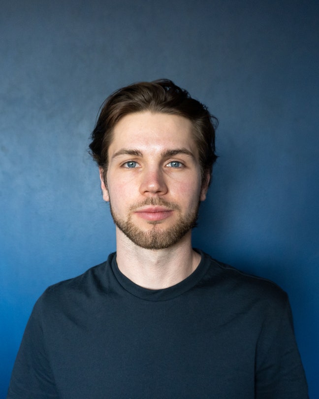 1 bed flat wanted close to Warner Bros studios Main Photo