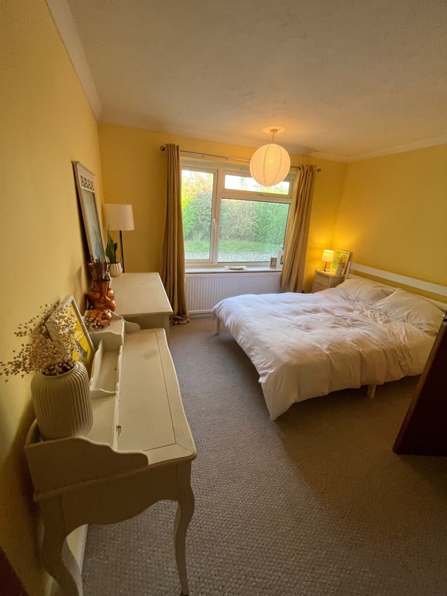 Furnished Room in Peaceful Country Bungalow Main Photo