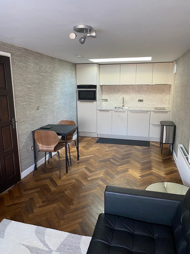 Outstanding quiet and private space  Main Photo