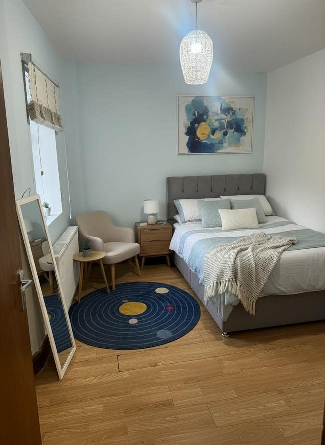 Ground Floor Flat - 2 Rooms, close to VictoriaPark Main Photo