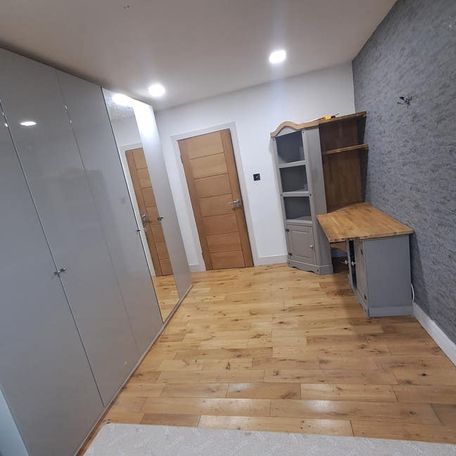 Nice clean room Main Photo