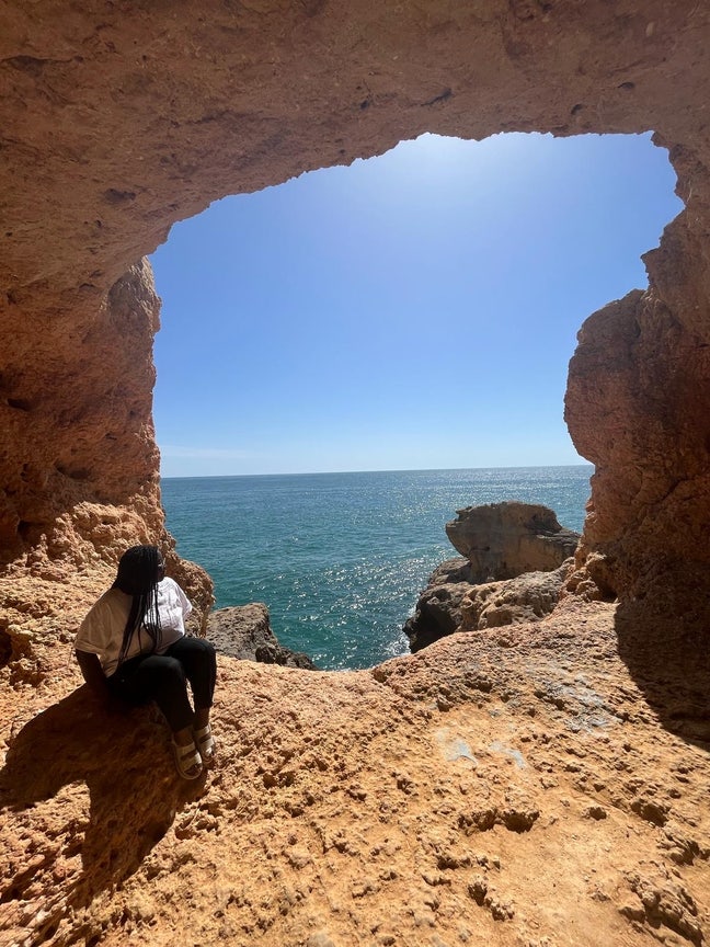 Postgraduate Student seeking a single/double room Main Photo