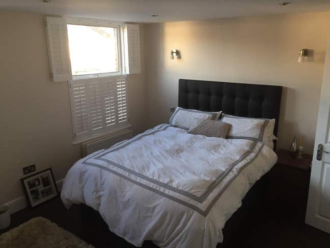 Large Furnished Double Room – Bills Included Main Photo