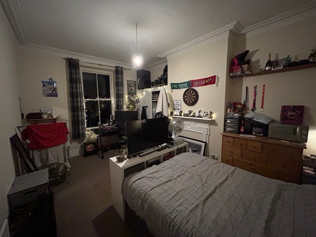 Room Available  Main Photo