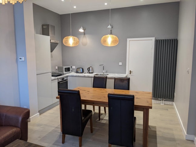 3 Bedroom Flat in Polwarth Main Photo