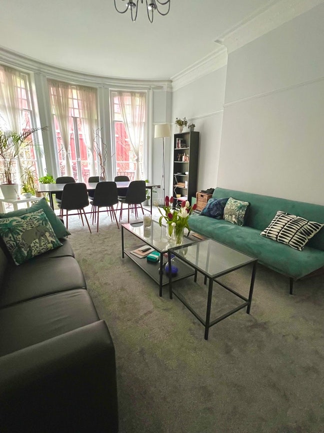 NW1  Double room in friendly 4 person flat Main Photo