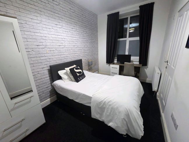 Modern En-Suite Rooms - Town Centre Location Main Photo