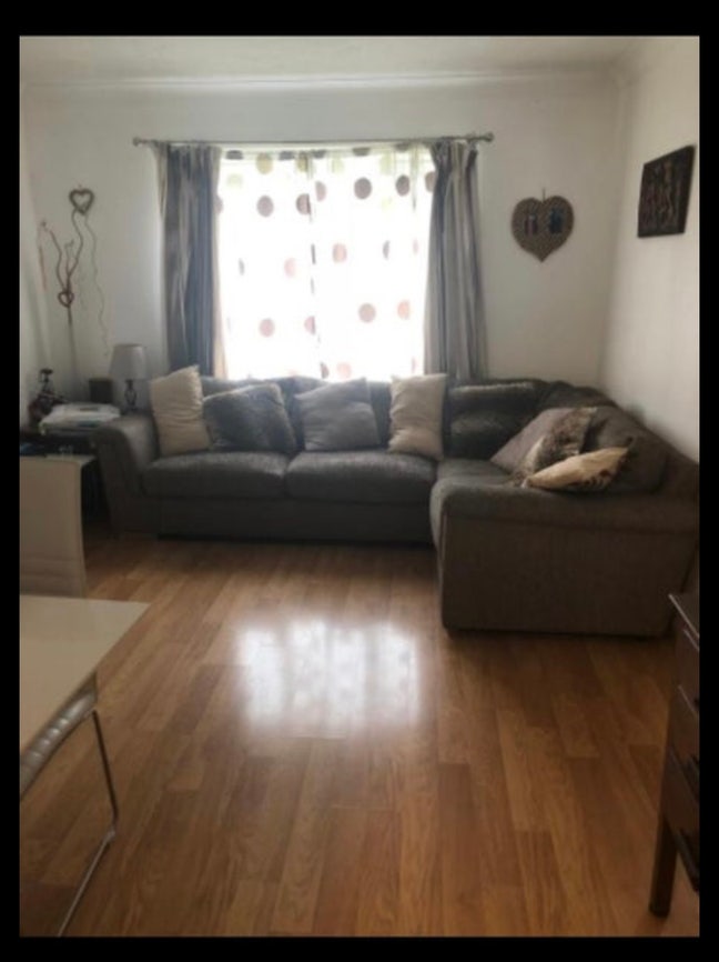 Lovely large flat  Main Photo