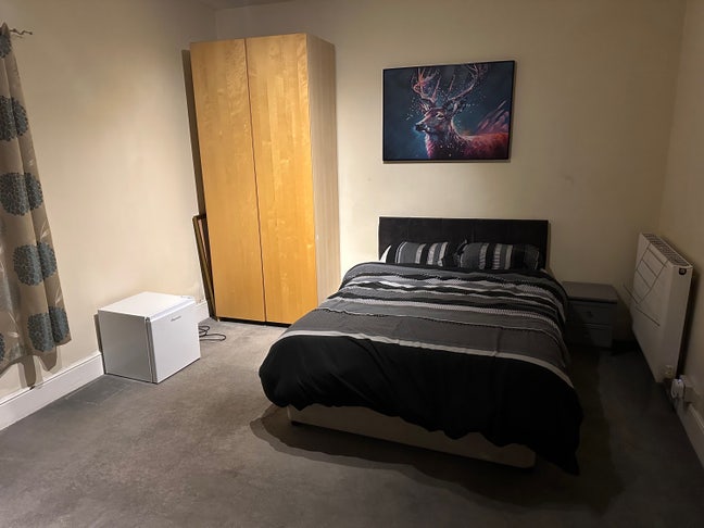 🌟Fully Furnished Double Bedroom – Bills Included🌟 Main Photo