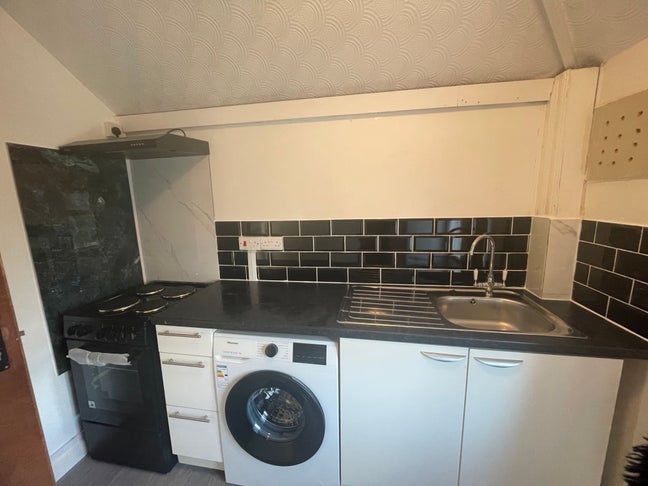 House Share Main Photo