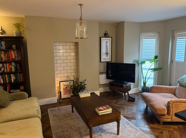 Stylish double bed room in chorlton  Main Photo