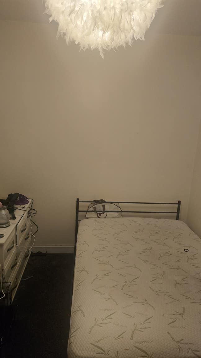 1 bed furnished room Main Photo