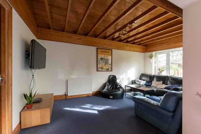 Bight Double room in spacious Richmond home Main Photo