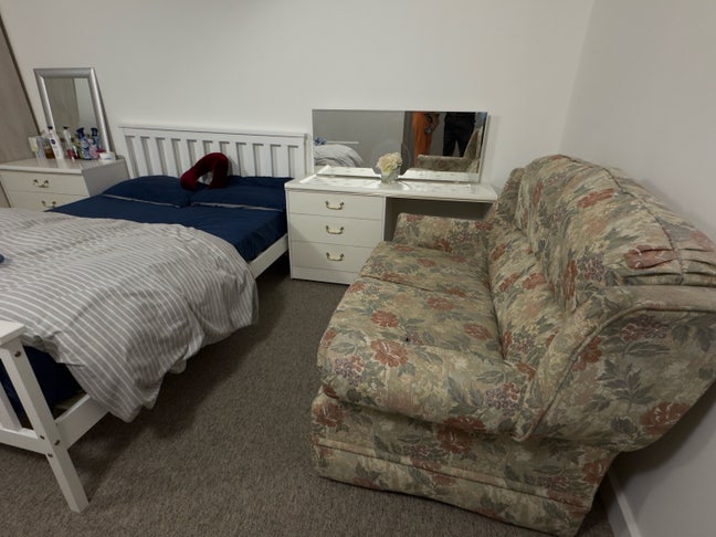 Double & Single Room Available Quay poole Town  Main Photo