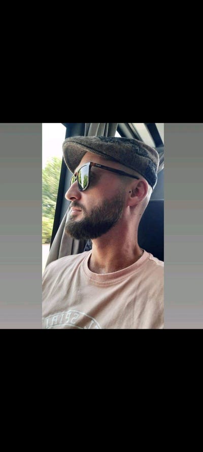 I'm a 36 year old French man Main Photo