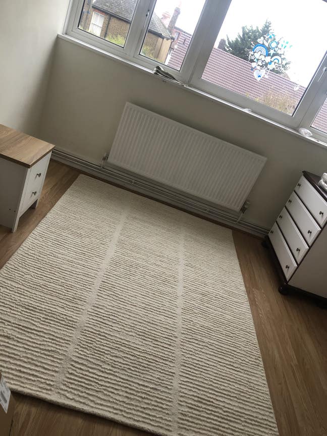 Very comfortable Large double room to rent.  Main Photo