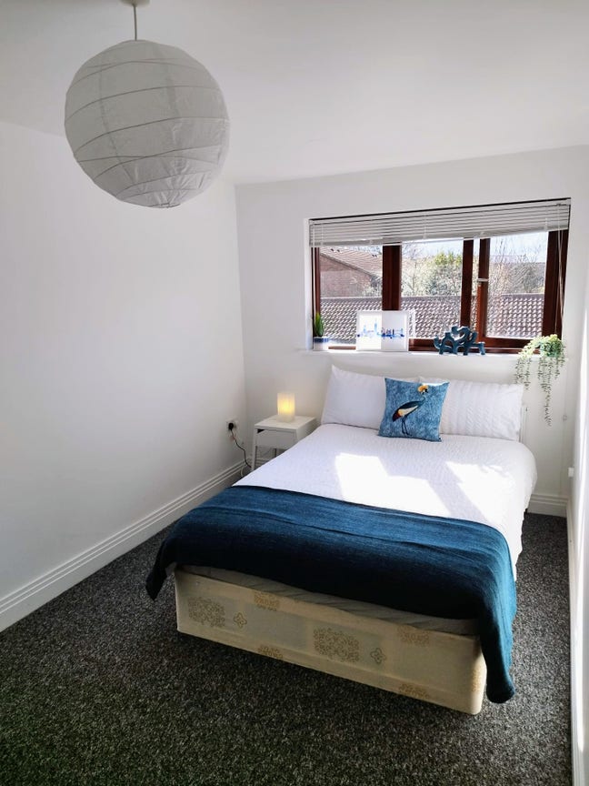 Nice double and single room until 31.12.2025 Main Photo