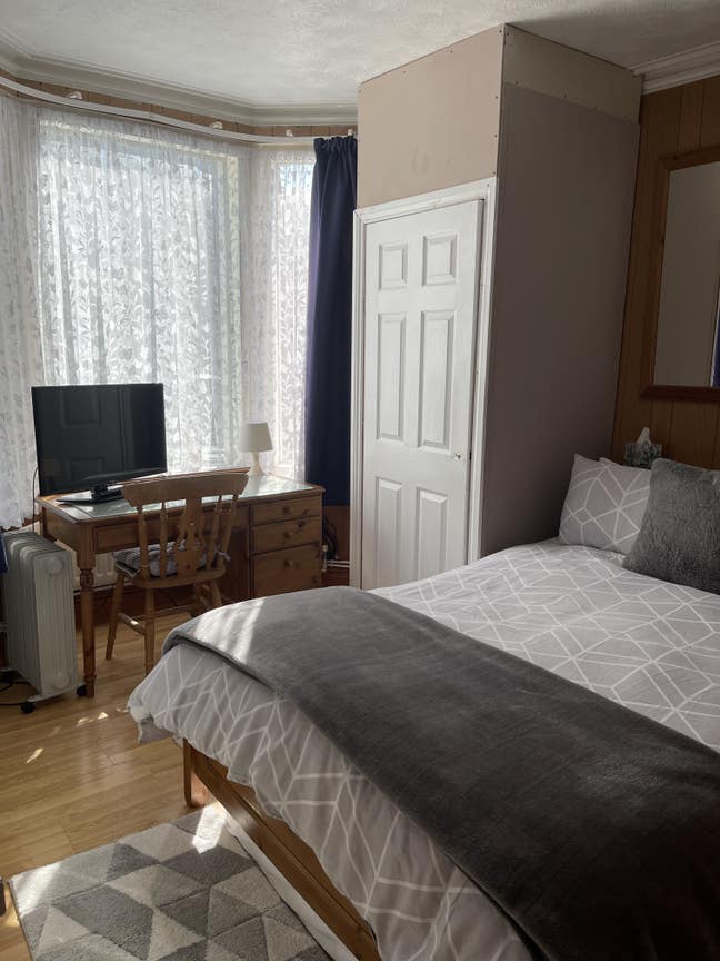 Bed-Sit Available Central Tonbridge  Main Photo