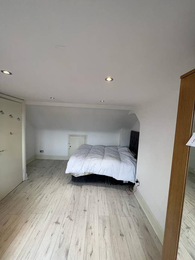 Room for Rent Main Photo