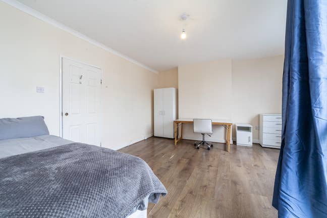 ⭐Spacious 3 Double Bedrooms in Cosy House!!⭐ Main Photo